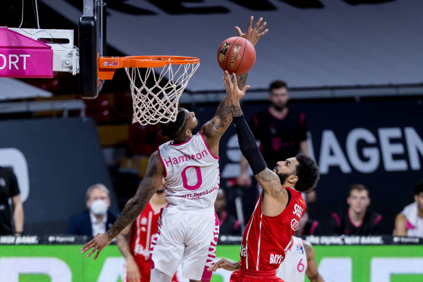 线与中场的 线与中场的